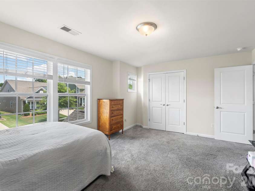 1016 Arbury Way, Waxhaw, NC 28173.  MLS# CAR4393519, YatesRealty ID 39089. 