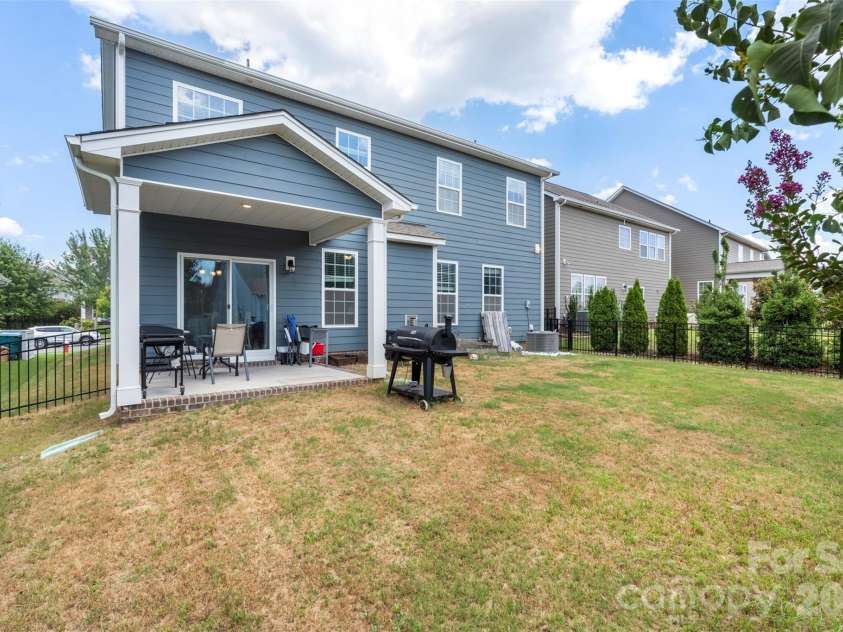 1016 Arbury Way, Waxhaw, NC 28173.  MLS# CAR4393519, YatesRealty ID 39089. 