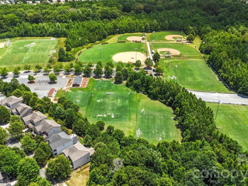 1016 Arbury Way, Waxhaw, NC 28173.  MLS# CAR4393519, YatesRealty ID 39089. 