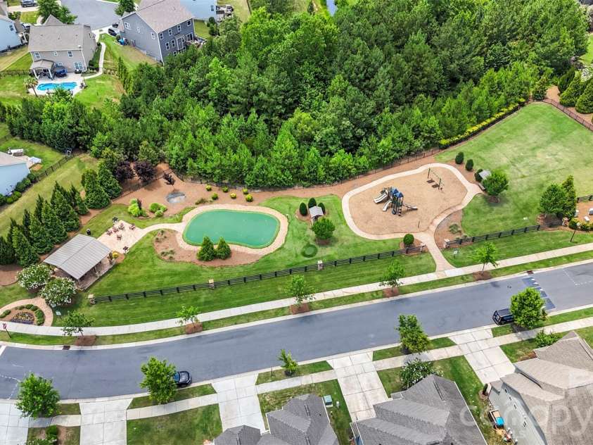 1016 Arbury Way, Waxhaw, NC 28173.  MLS# CAR4393519, YatesRealty ID 39089. 