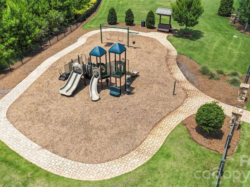 1016 Arbury Way, Waxhaw, NC 28173.  MLS# CAR4393519, YatesRealty ID 39089. 
