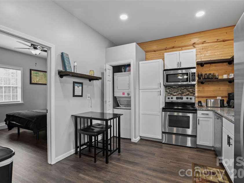 1180 Riverview Road Extension, Lexington, NC 27292.  MLS# CAR4344362, YatesRealty ID 3909. 