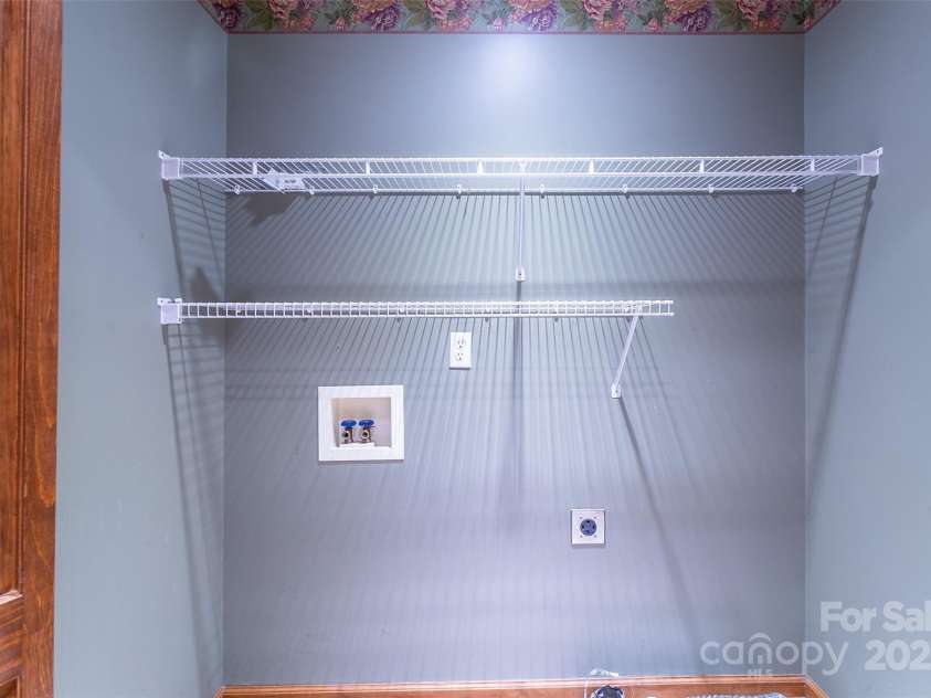 183 Wildwood Way, Lake Toxaway, NC 28747.  MLS# CAR4203789, YatesRealty ID 3909. 