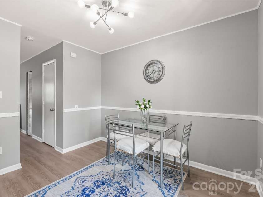9156 Black Heath Circle, Charlotte, NC 28214.  MLS# CAR4404885, YatesRealty ID 39090. 