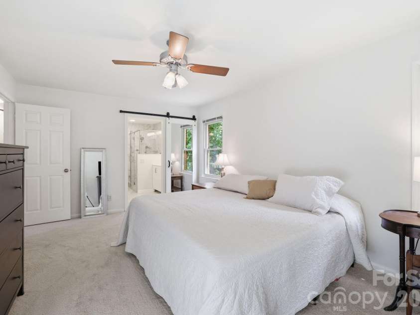 340 Walnut Point Drive, Matthews, NC 28105.  MLS# CAR4392617, YatesRealty ID 39091. Primary Suite340 Walnut Point DrMatthews, NC 28105Sardis Plantation