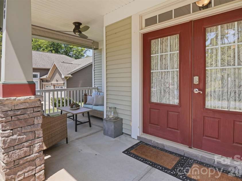 1188 Mckee Farm Lane, Belmont, NC 28012.  MLS# CAR4403447, YatesRealty ID 39093. 