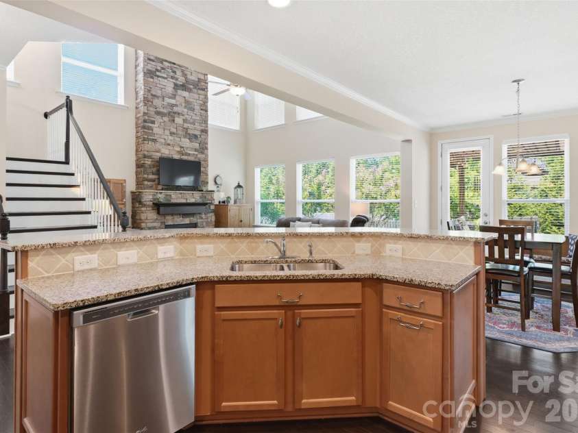 1188 Mckee Farm Lane, Belmont, NC 28012.  MLS# CAR4403447, YatesRealty ID 39093. 