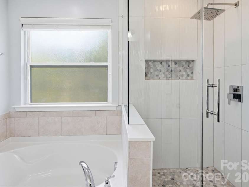 1188 Mckee Farm Lane, Belmont, NC 28012.  MLS# CAR4403447, YatesRealty ID 39093. 
