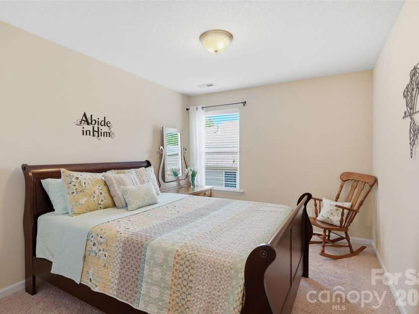 1188 Mckee Farm Lane, Belmont, NC 28012.  MLS# CAR4403447, YatesRealty ID 39093. 