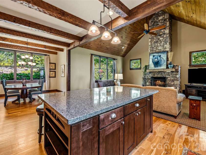 136 Merrills Ridge Road, Asheville, NC 28803.  MLS# CAR4400955, YatesRealty ID 39094. Open floor plan