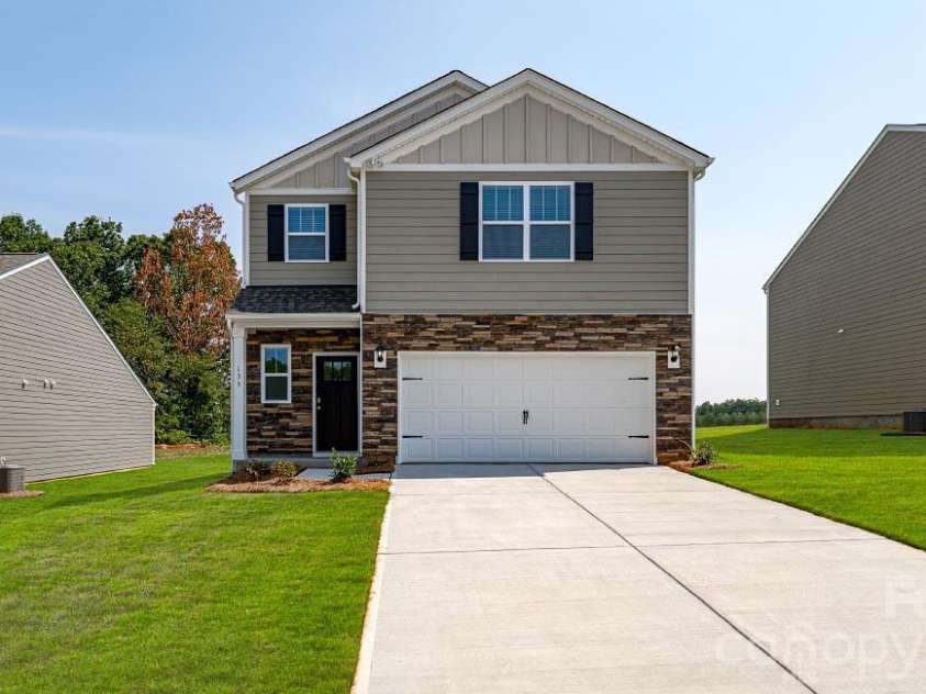 444 Brinkley Drive, Kings Mountain, NC 28086.  MLS# CAR4395413, YatesRealty ID 39095. 