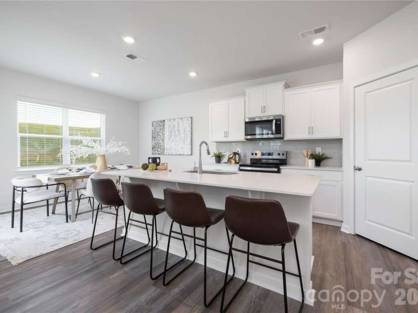 444 Brinkley Drive, Kings Mountain, NC 28086.  MLS# CAR4395413, YatesRealty ID 39095. 