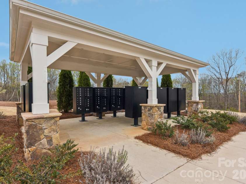 444 Brinkley Drive, Kings Mountain, NC 28086.  MLS# CAR4395413, YatesRealty ID 39095. 