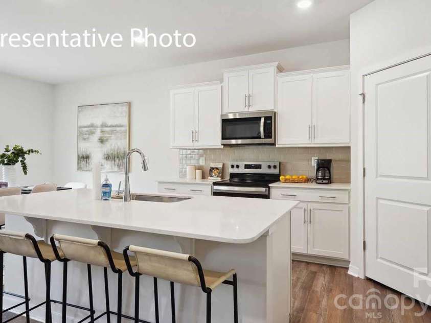522 Brinkley Drive, Kings Mountain, NC 28086.  MLS# CAR4404598, YatesRealty ID 39096. 