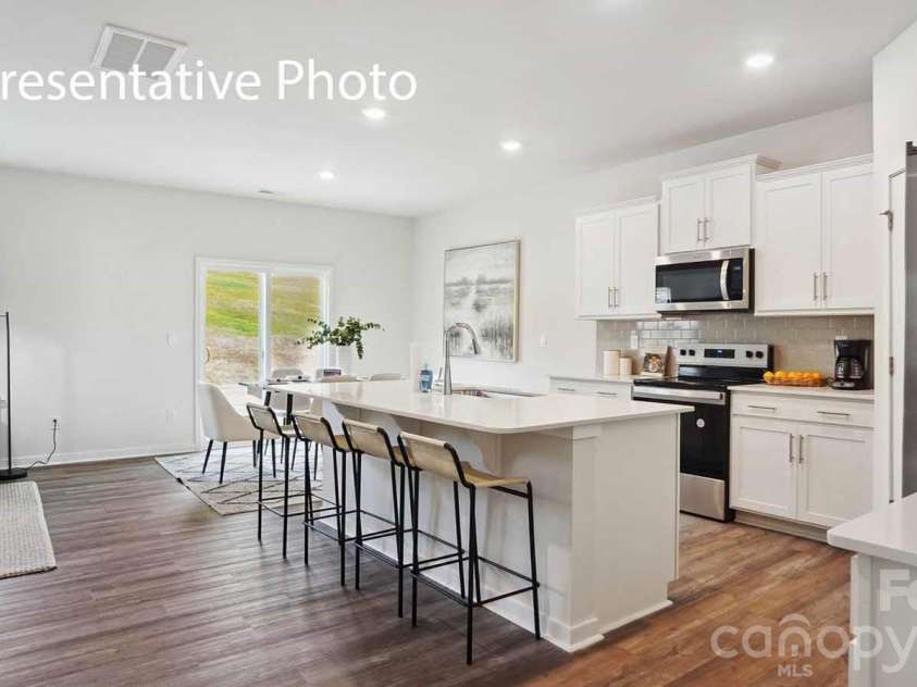 522 Brinkley Drive, Kings Mountain, NC 28086.  MLS# CAR4404598, YatesRealty ID 39096. 