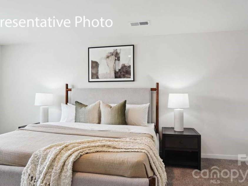 522 Brinkley Drive, Kings Mountain, NC 28086.  MLS# CAR4404598, YatesRealty ID 39096. 