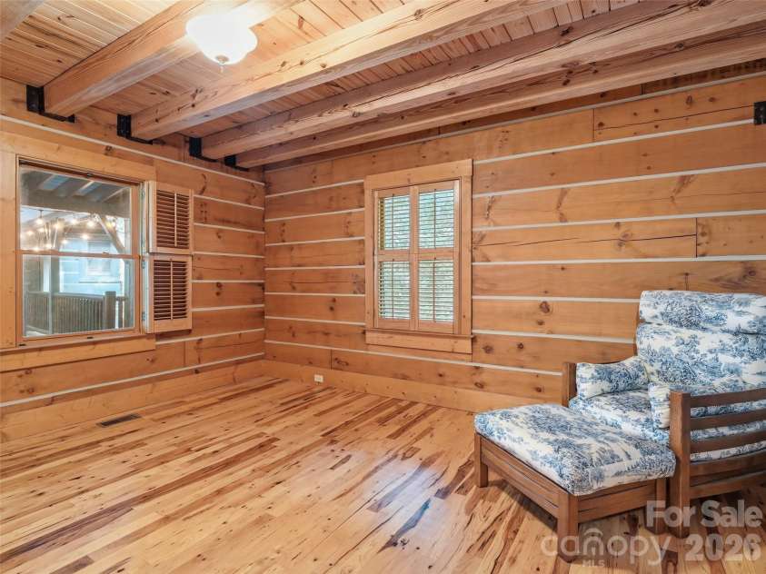 6 Laurel Branch Drive, Black Mountain, NC 28711.  MLS# CAR4403314, YatesRealty ID 39097. 