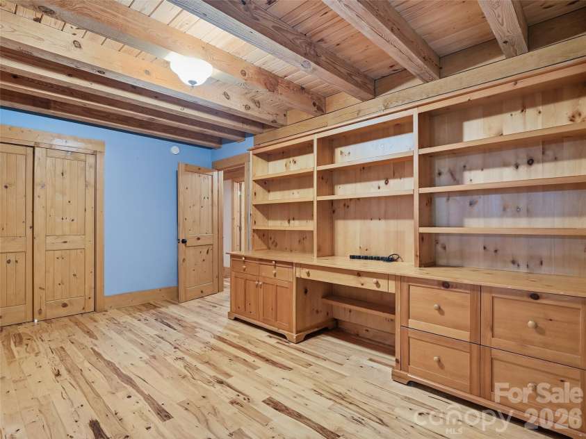 6 Laurel Branch Drive, Black Mountain, NC 28711.  MLS# CAR4403314, YatesRealty ID 39097. 