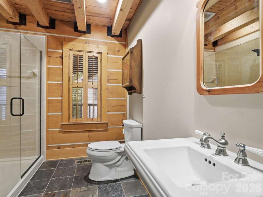 6 Laurel Branch Drive, Black Mountain, NC 28711.  MLS# CAR4403314, YatesRealty ID 39097. 