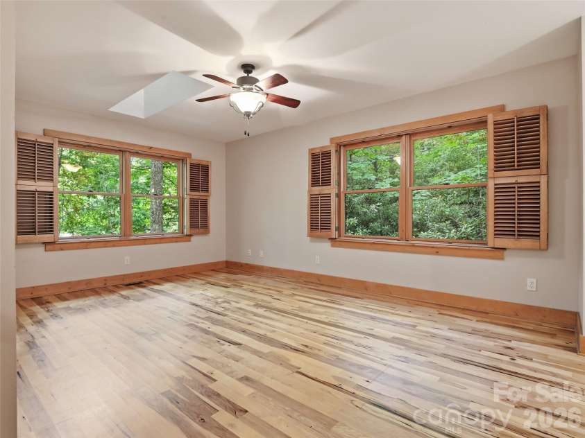 6 Laurel Branch Drive, Black Mountain, NC 28711.  MLS# CAR4403314, YatesRealty ID 39097. 