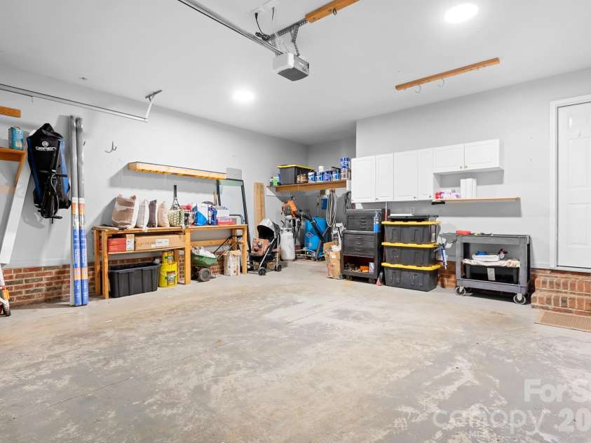 12601 Mayes Road, Huntersville, NC 28078.  MLS# CAR4396810, YatesRealty ID 39098. 