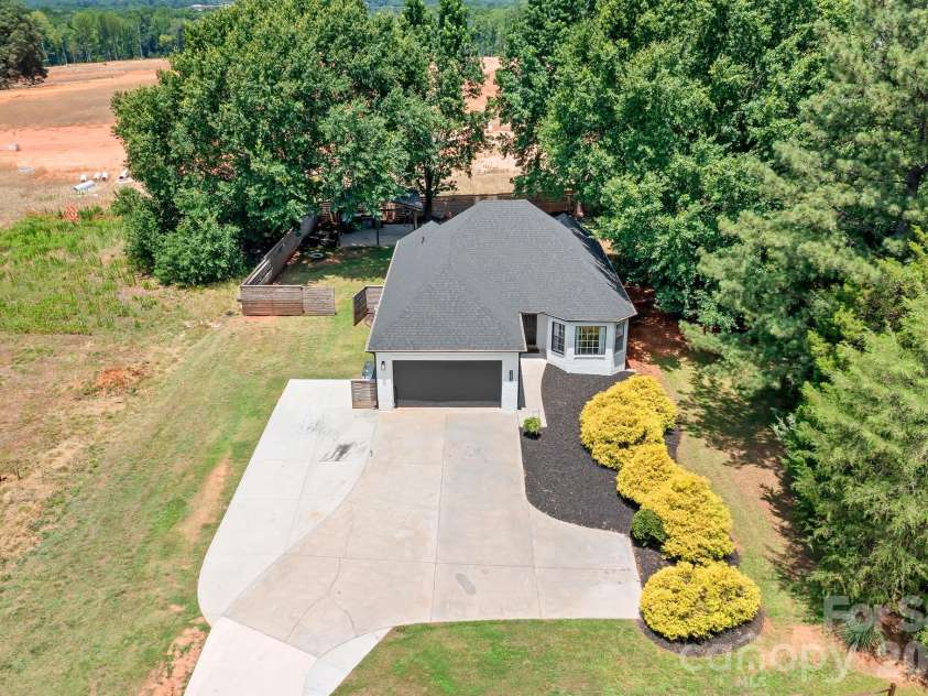12601 Mayes Road, Huntersville, NC 28078.  MLS# CAR4396810, YatesRealty ID 39098. 