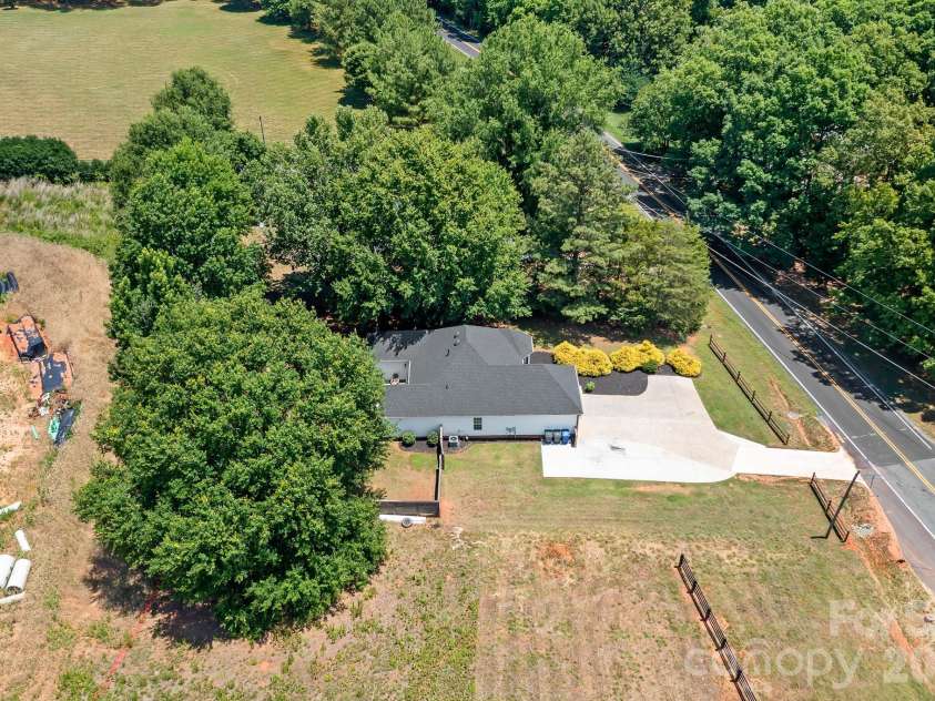 12601 Mayes Road, Huntersville, NC 28078.  MLS# CAR4396810, YatesRealty ID 39098. 
