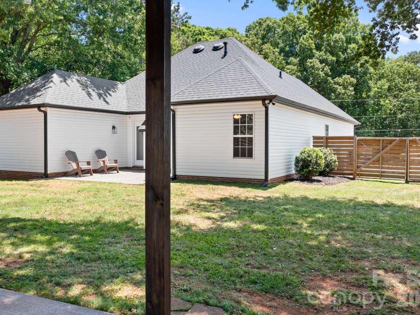 12601 Mayes Road, Huntersville, NC 28078.  MLS# CAR4396810, YatesRealty ID 39098. 