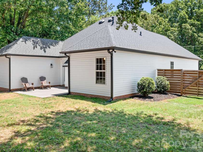 12601 Mayes Road, Huntersville, NC 28078.  MLS# CAR4396810, YatesRealty ID 39098. 