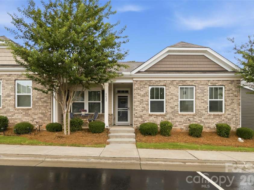 8420 Union Central Court, Waxhaw, NC 28173.  MLS# CAR4394109, YatesRealty ID 39099. 