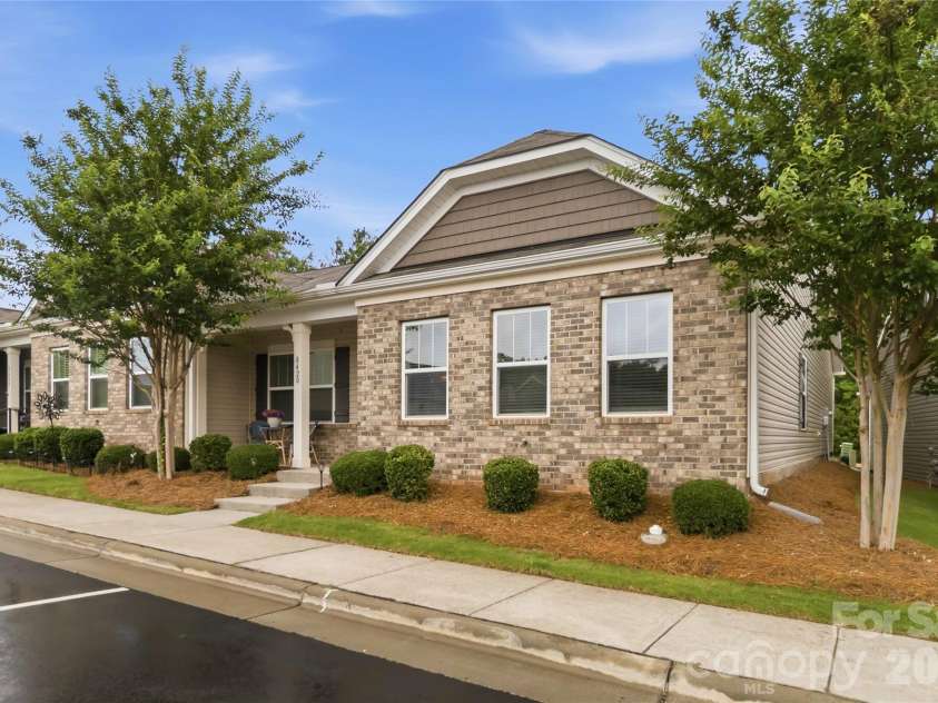8420 Union Central Court, Waxhaw, NC 28173.  MLS# CAR4394109, YatesRealty ID 39099. 