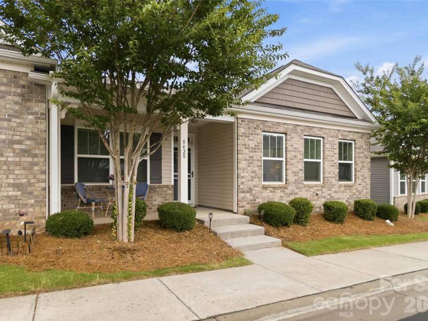 8420 Union Central Court, Waxhaw, NC 28173.  MLS# CAR4394109, YatesRealty ID 39099. 