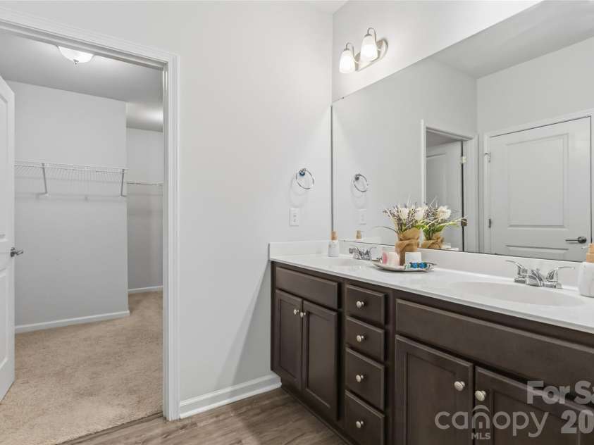 8420 Union Central Court, Waxhaw, NC 28173.  MLS# CAR4394109, YatesRealty ID 39099. 