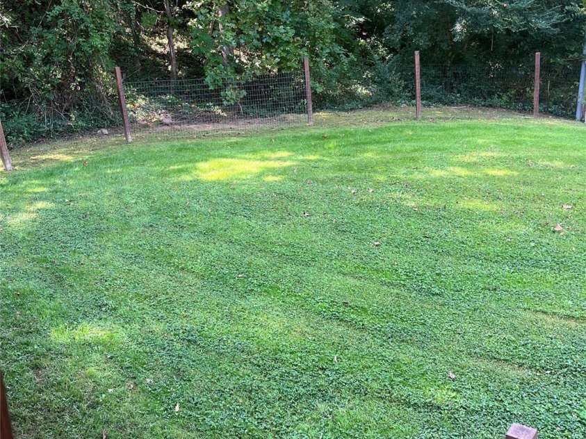 136 McCarran Trail, Statesville, NC 28625.  MLS# CAR4303879, YatesRealty ID 391. Fenced side yard