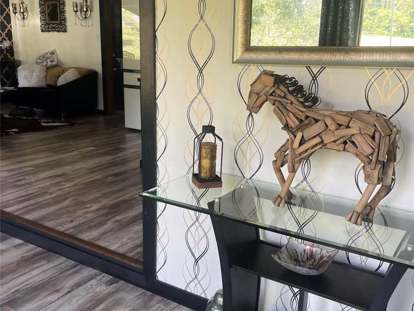 136 McCarran Trail, Statesville, NC 28625.  MLS# CAR4303879, YatesRealty ID 391. Sunroom