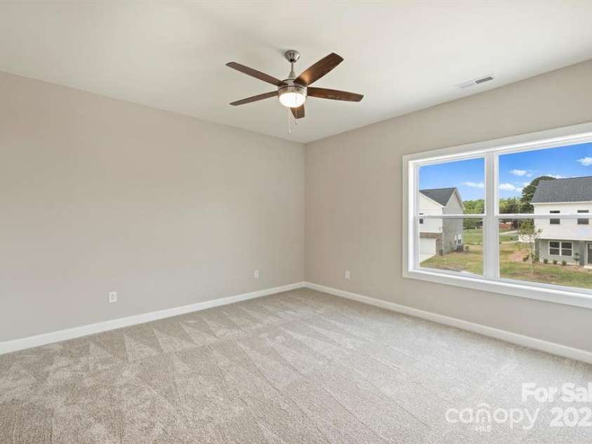 8017 Joy Crossing Lane, Charlotte, NC 28214.  MLS# CAR4280829, YatesRealty ID 391. 