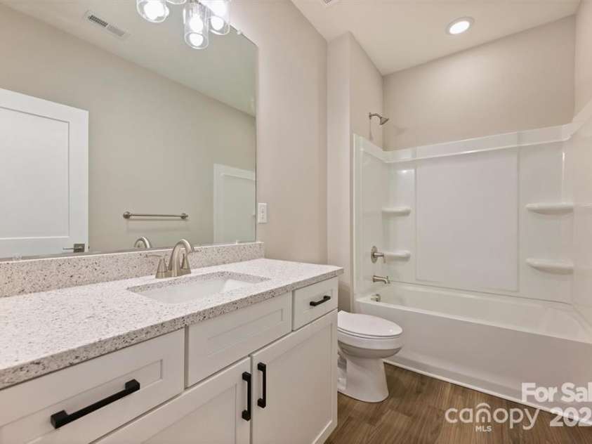 8017 Joy Crossing Lane, Charlotte, NC 28214.  MLS# CAR4280829, YatesRealty ID 391. 