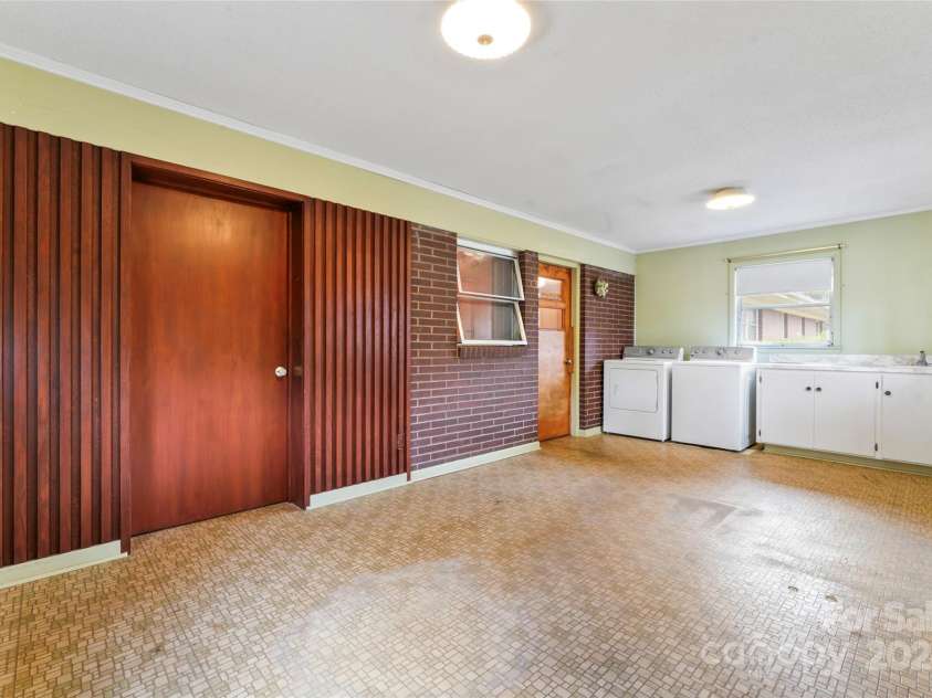 4620 Sherrills Ford Road, Salisbury, NC 28147.  MLS# CAR4203535, YatesRealty ID 3910. 