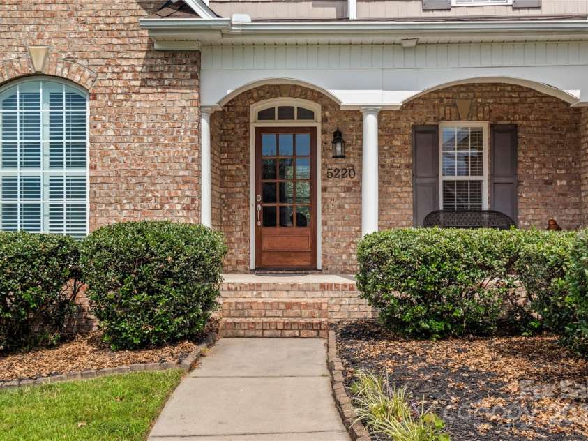 5220 Vineleaf Court, Clemmons, NC 27012.  MLS# CAR4299109, YatesRealty ID 3910. 