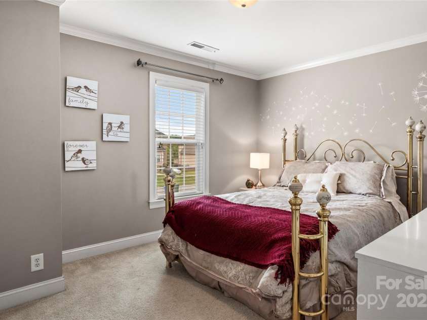 5220 Vineleaf Court, Clemmons, NC 27012.  MLS# CAR4299109, YatesRealty ID 3910. 