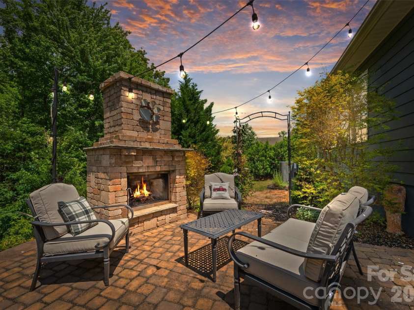 1030 Princeton Drive, Fort Mill, SC 29707.  MLS# CAR4374223, YatesRealty ID 39101. 