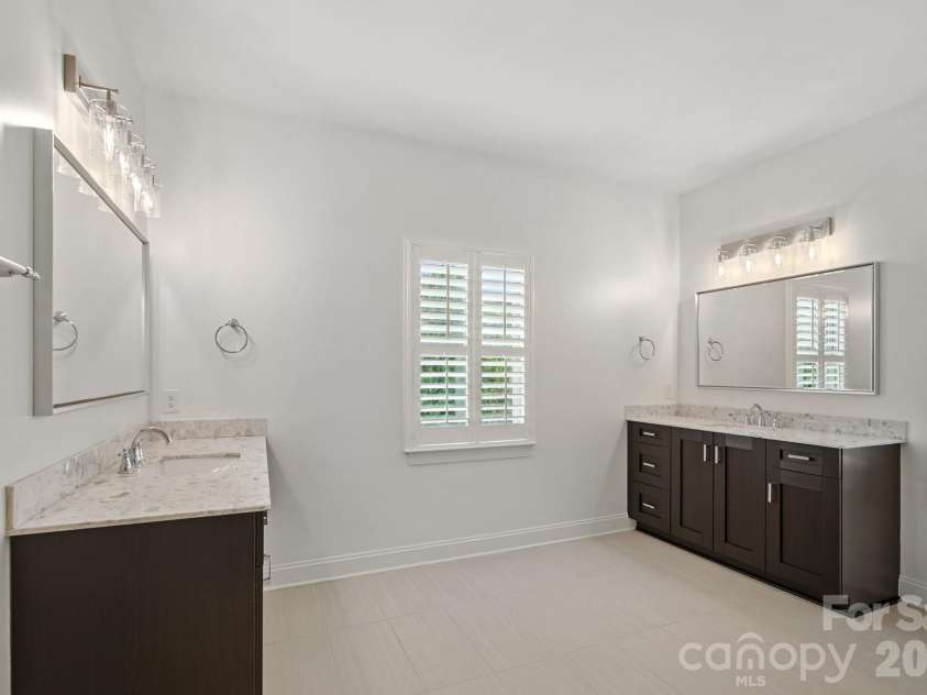 9141 Robbins Preserve Road, Cornelius, NC 28031.  MLS# CAR4397019, YatesRealty ID 39103. 