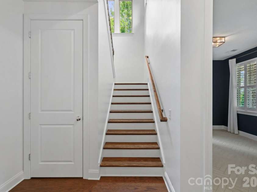 9141 Robbins Preserve Road, Cornelius, NC 28031.  MLS# CAR4397019, YatesRealty ID 39103. 