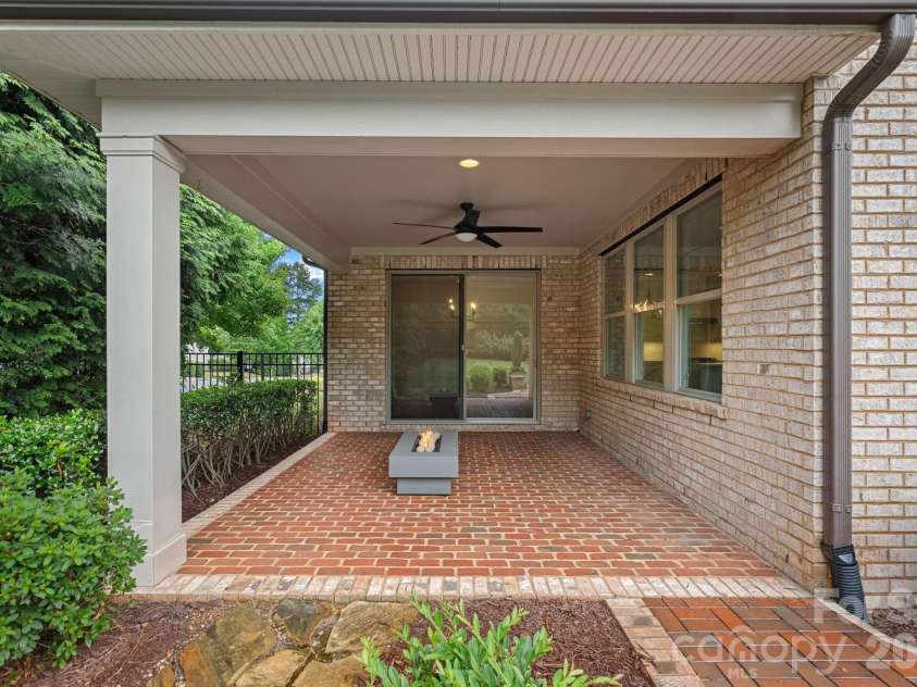 9141 Robbins Preserve Road, Cornelius, NC 28031.  MLS# CAR4397019, YatesRealty ID 39103. 
