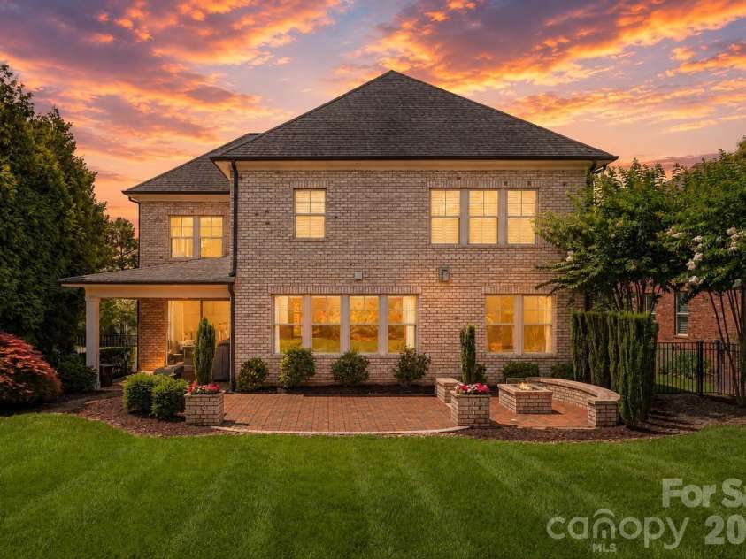 9141 Robbins Preserve Road, Cornelius, NC 28031.  MLS# CAR4397019, YatesRealty ID 39103. 
