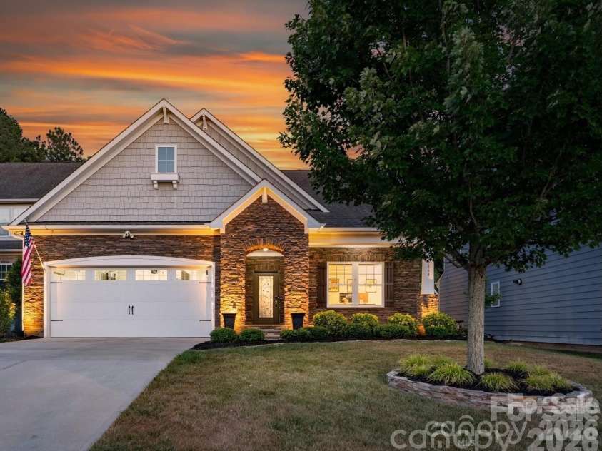 5064 Stonehill Lane, Matthews, NC 28104.  MLS# CAR4405518, YatesRealty ID 39104. Twilight view