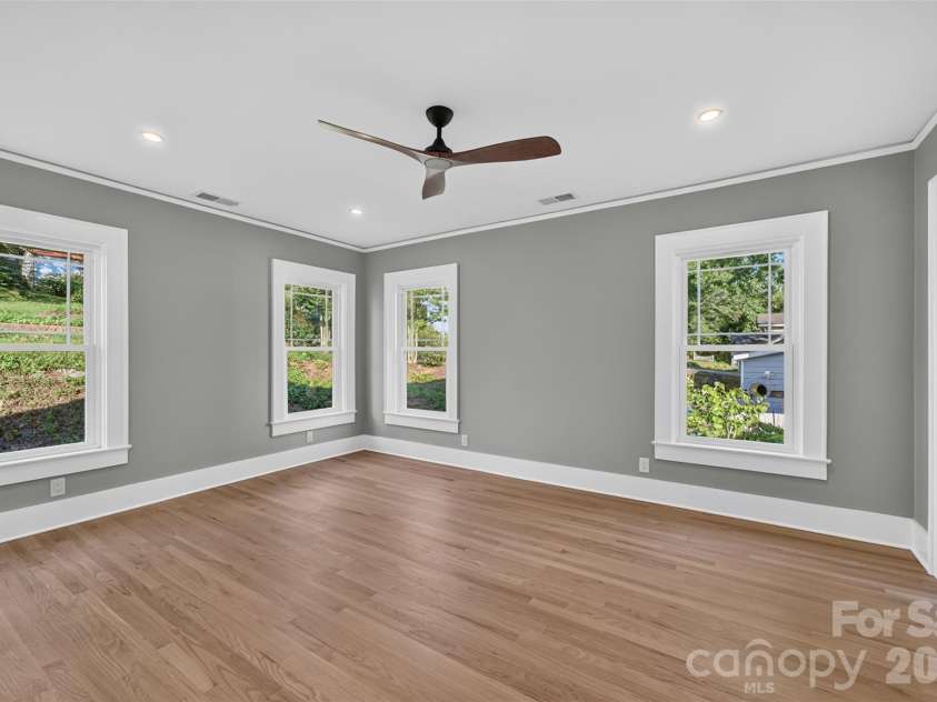 217 Norwood Street, Lenoir, NC 28645.  MLS# CAR4405873, YatesRealty ID 39105. 