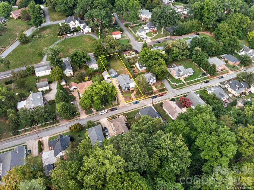 217 Norwood Street, Lenoir, NC 28645.  MLS# CAR4405873, YatesRealty ID 39105. 
