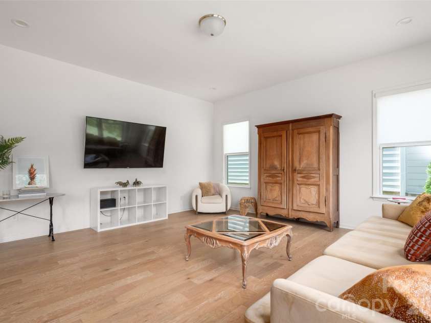 1042 Scotch Meadows Loop, Monroe, NC 28110.  MLS# CAR4404224, YatesRealty ID 39106. 10 ft ceilings