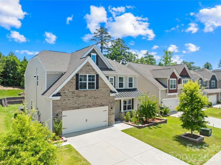 923 Wood Apple Lane, Fort Mill, SC 29708.  MLS# CAR4393423, YatesRealty ID 39107. 